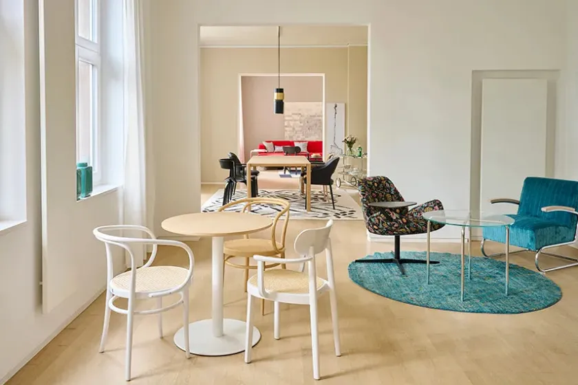 Thonet 209 Armstol, hvid fra> Spisebordsstole