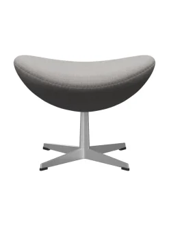 Fritz Hansen 3127 Fodskammel til Ægget af Arne Jacobsen stofgr. 1><noscript><img width=