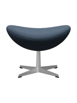 Fritz Hansen 3127 Fodskammel til Ægget af Arne Jacobsen stofgr. 1><noscript><img width=