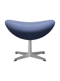 Fritz Hansen 3127 Fodskammel til Ægget af Arne Jacobsen stofgr. 1><noscript><img width=