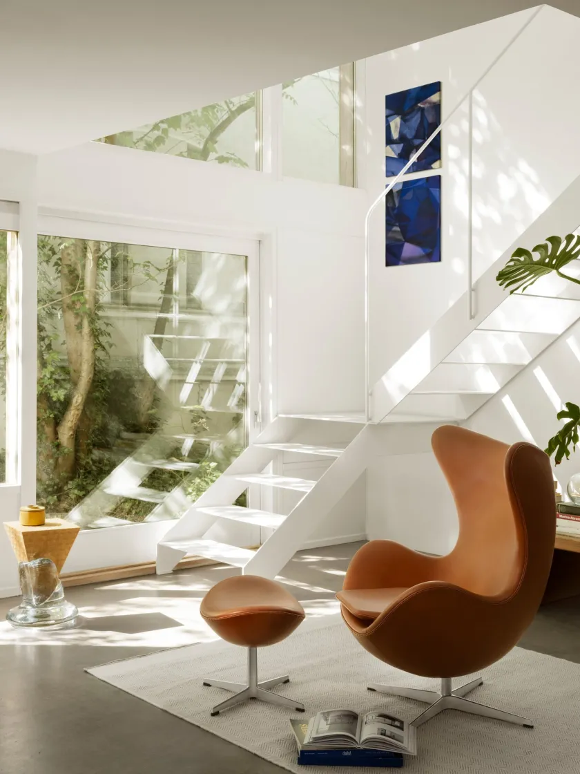 Fritz Hansen 3316 Ægget af Arne Jacobsen læder> Loungestole|Lænestole
