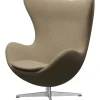 Fritz Hansen 3316 Ægget af Arne Jacobsen stofgr. 2> Loungestole|Lænestole
