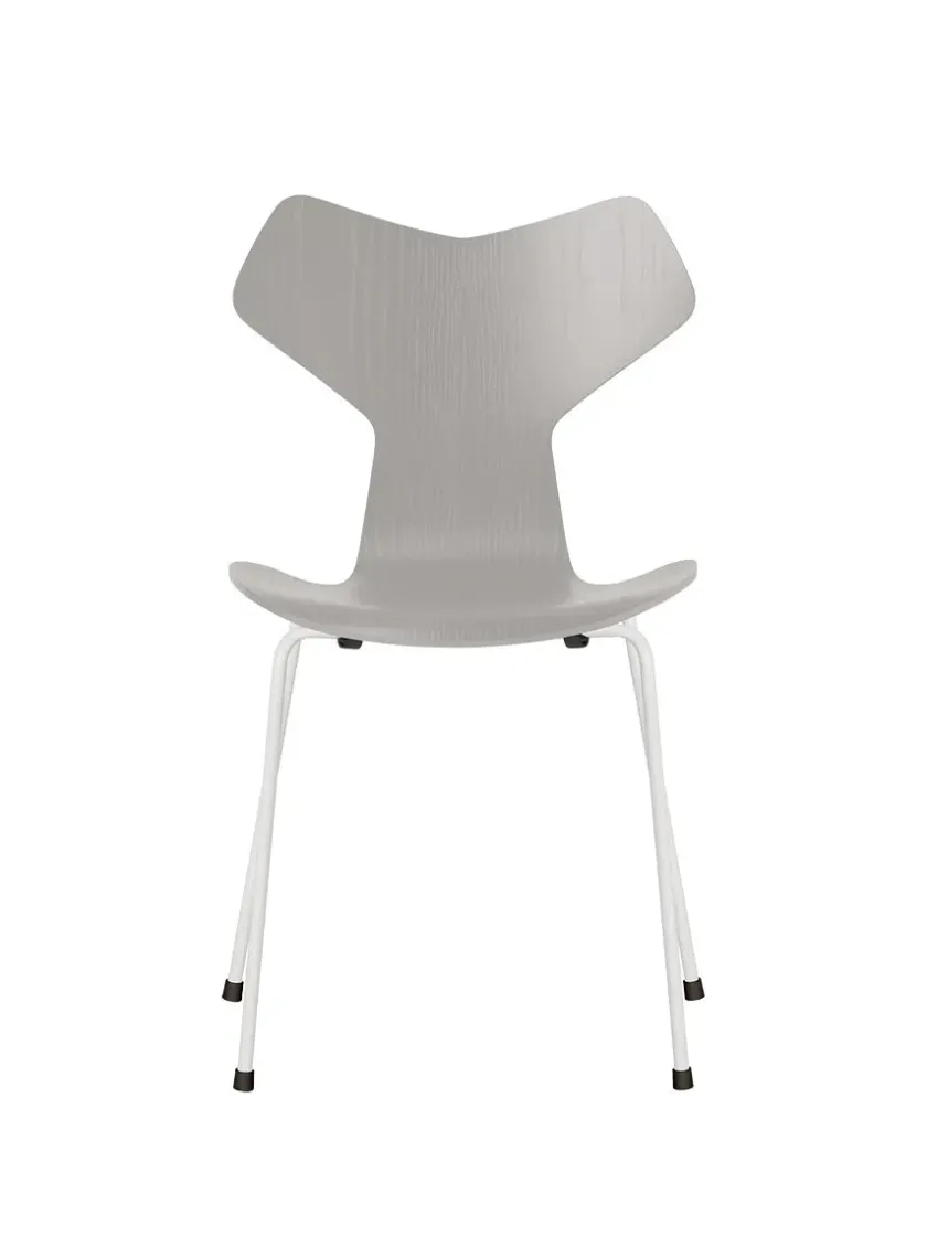 Fritz Hansen 3130 Grand Prix stol i farvet ask af Arne Jacobsen> Spisebordsstole