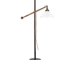 Le Klint 325 Gulvlampe fra><noscript><img width=