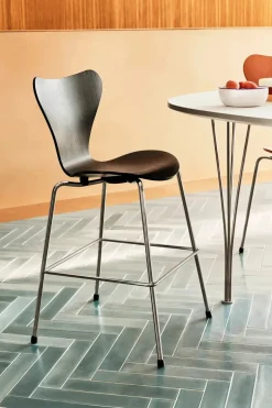 Fritz Hansen 3177 Junior højstol af Arne Jacobsen>Børn Børnestole