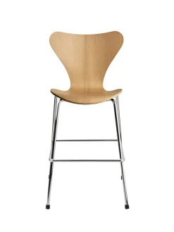 Fritz Hansen 3177 Junior højstol af Arne Jacobsen><noscript><img width=