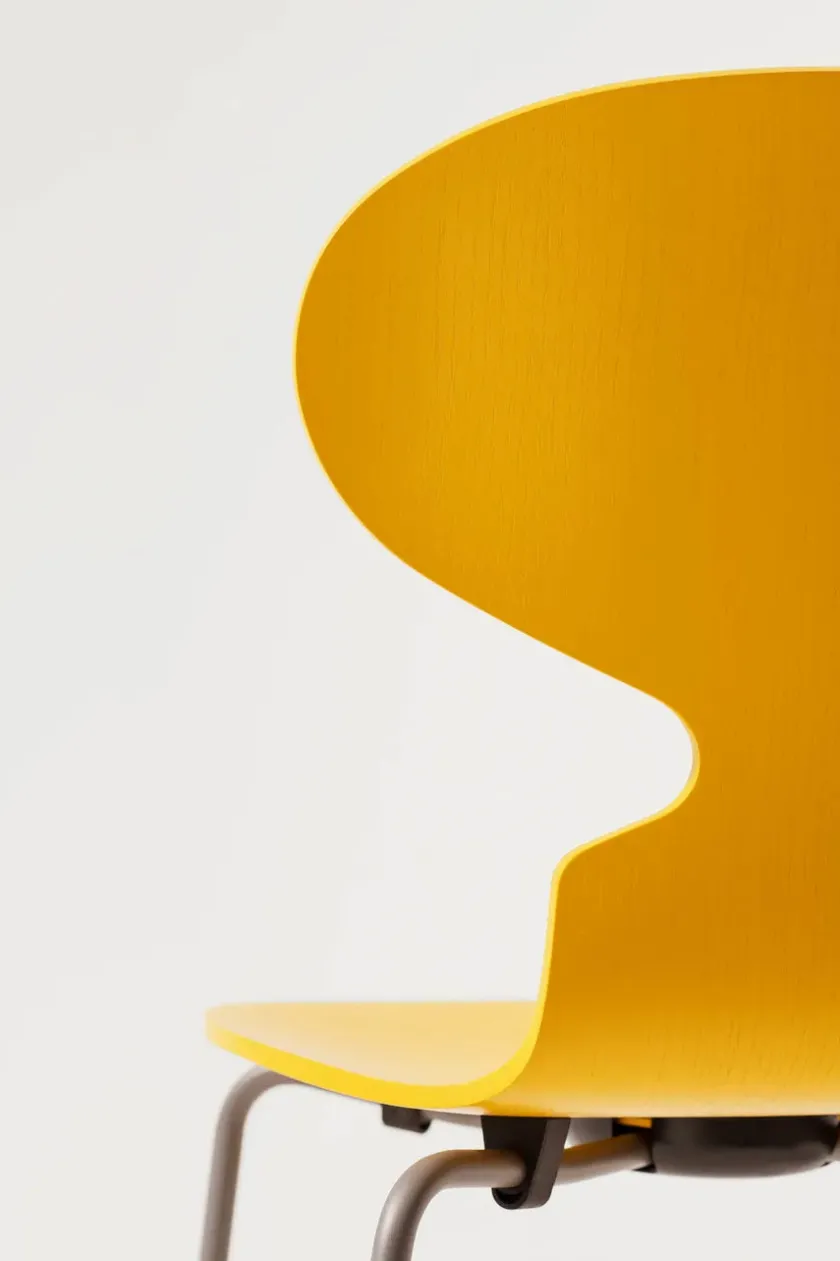 Fritz Hansen 3101 Myren Stol lakeret af Arne Jacobsen> Spisebordsstole
