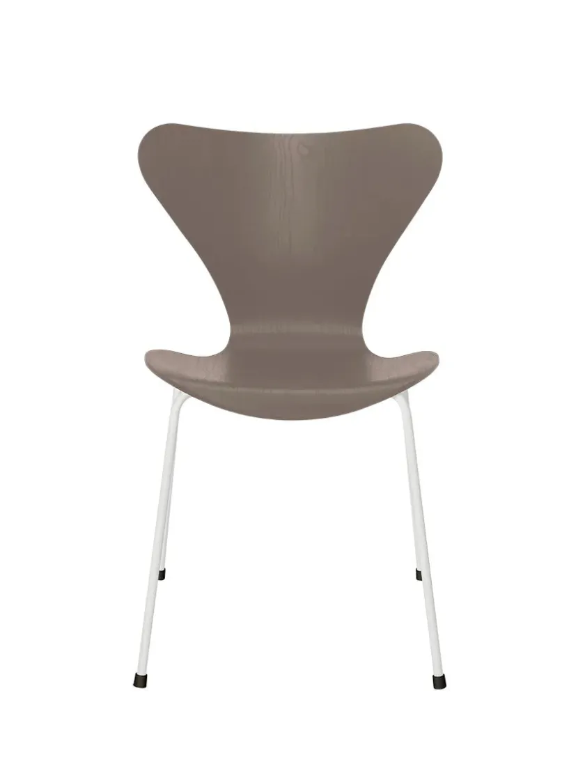 Fritz Hansen 3107 Serie 7 stol i farvet ask af Arne Jacobsen> Spisebordsstole