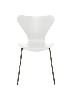 Fritz Hansen 3107 Serie 7 stol i farvet ask af Arne Jacobsen><noscript><img width=
