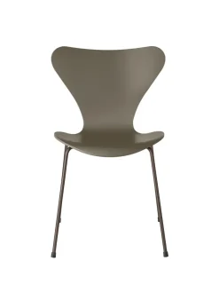 Fritz Hansen 3107 Serie 7 stol lakeret af Arne Jacobsen><noscript><img width=