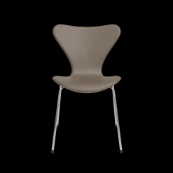 Fritz Hansen 3107 Serie 7 stol, Tailored af Arne Jacobsen><noscript><img width=