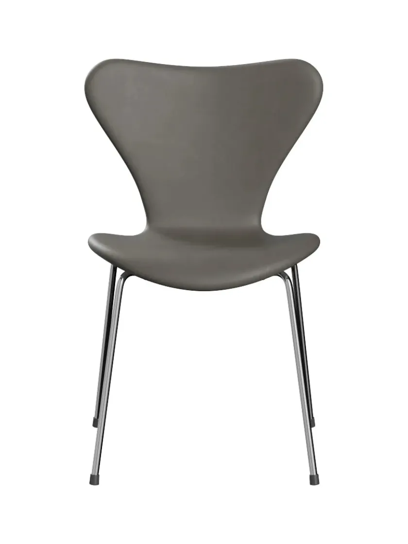 Fritz Hansen 3107 stol, fuldpolstret Essential læder sort / krom stel af Arne Jacobsen> Spisebordsstole