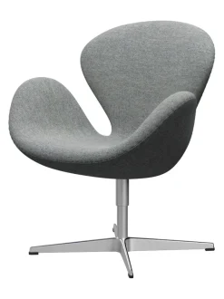 Fritz Hansen 3320 Svanen i stof (prisgruppe 1) af Arne Jacobsen><noscript><img width=