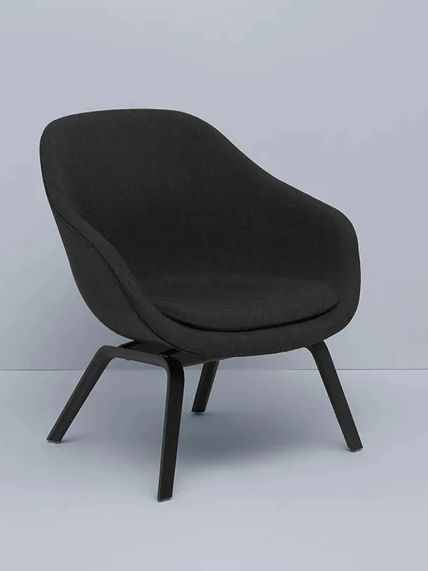 HAY About a Lounge Chair low AAL83 fra> Lænestole