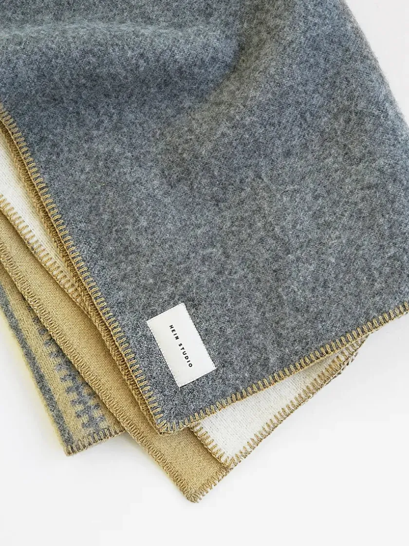 Hein Studio Aiyana no. 02 Plaid fra> Puder Og Plaider
