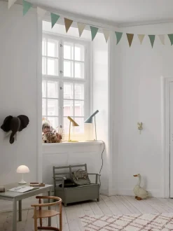 Louis Poulsen AJ Mini Table Lamp, grey/brass af Arne Jacobsen><noscript><img width=