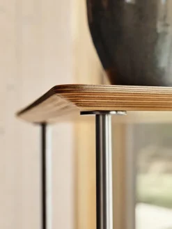 Fritz Hansen AJ Trolley, valnød af Arne Jacobsen><noscript><img width=