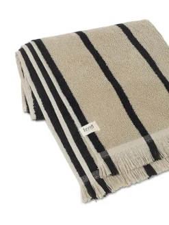 Ferm Living Alee Bath Towel, sand/black fra><noscript><img width=