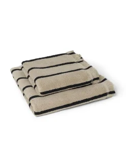 Ferm Living Alee Hand Towel, sand/black fra><noscript><img width=