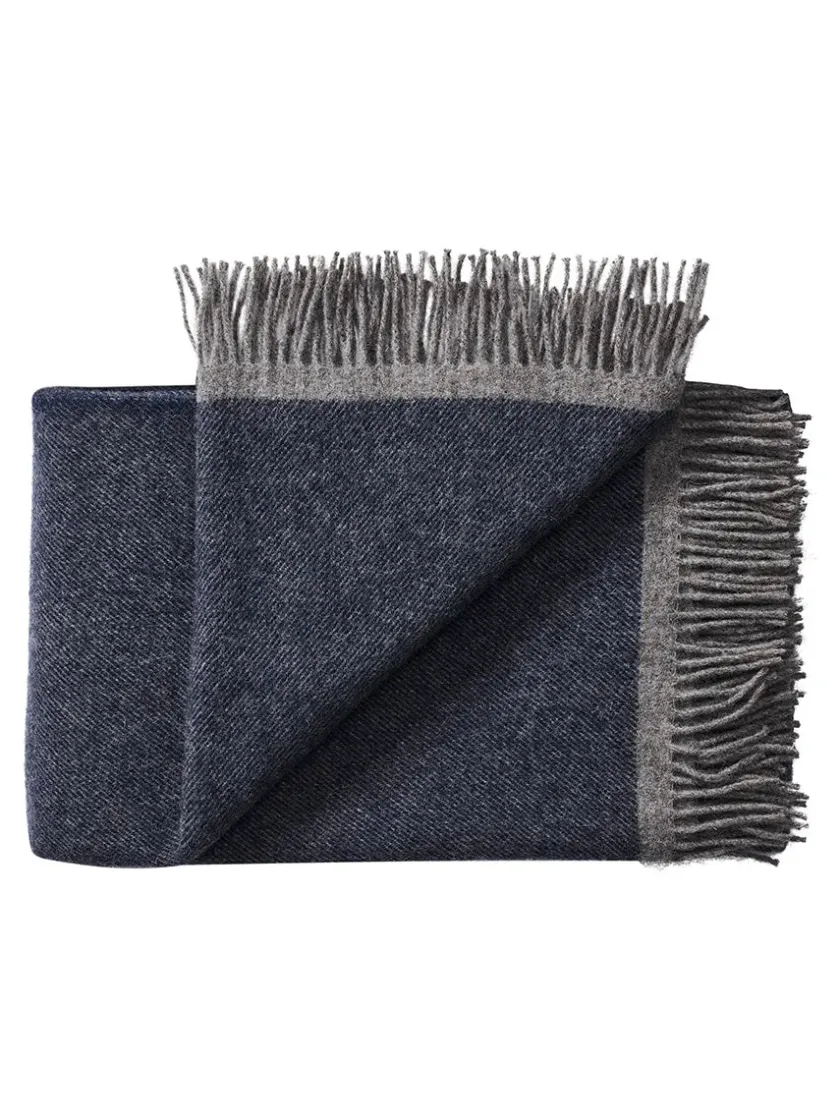 Silkeborg Uldspinderi Alrø Plaid, grey shades fra> Puder Og Plaider
