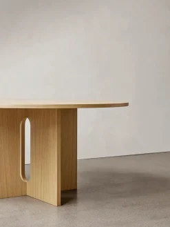 Audo Copenhagen Androgyne Dining Table Ø120 dark stained oak fra><noscript><img width=