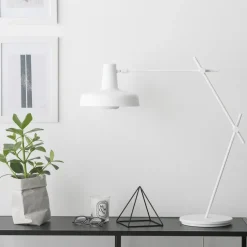 Grupa Arigato kort bordlampe fra><noscript><img width=
