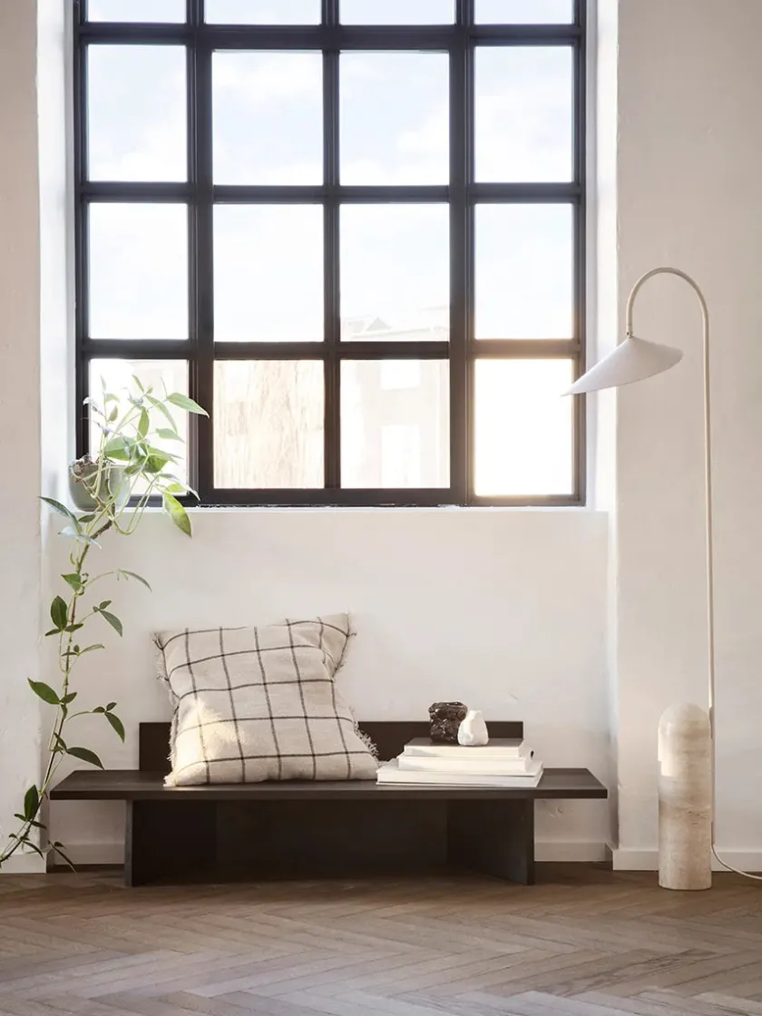 Ferm Living Arum Gulvlampe fra> Gulvlamper|Spots