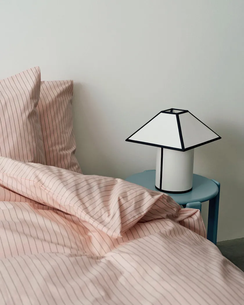 HAY Ava Pyramid Table Lamp fra> Spots