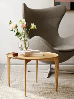 Fritz Hansen Bakkebord Ø60 fra> Sideborde Og Små Borde