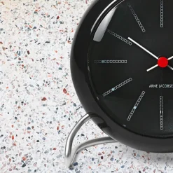 Arne Jacobsen Clocks Bankers Bordur, sort af Arne Jacobsen><noscript><img width=