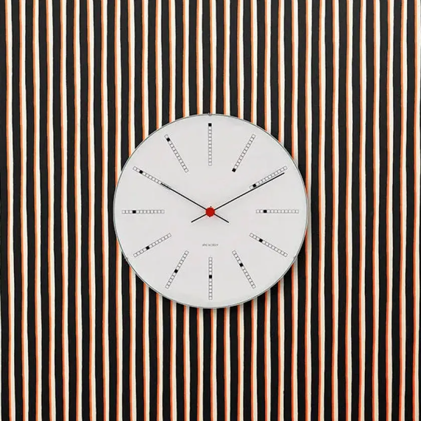 Arne Jacobsen Clocks Bankers club vægur af Arne Jacobsen (Ø: 48)> Gaver Til Ham|Vægure