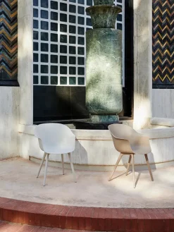 GUBI Bat Outdoor Spisestol fra> Spisebordsstole