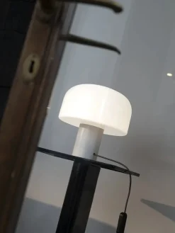 Flos Bellhop Glass Table Lamp fra><noscript><img width=