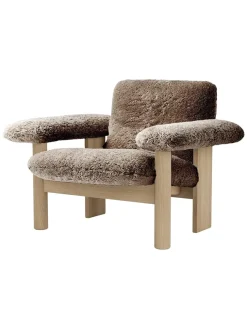 Audo Copenhagen Brasilia Lounge Chair, low back, sheepskin fra><noscript><img width=
