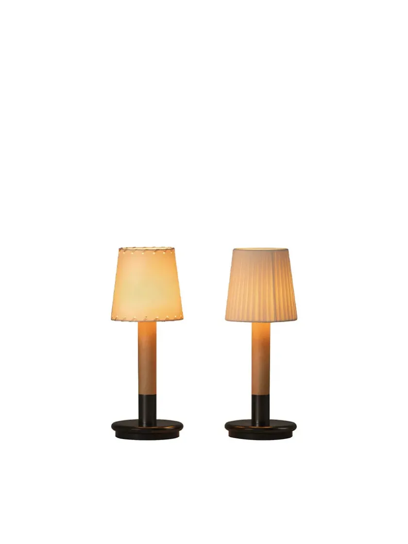 Santa & Cole Básica M2 Bordlampe fra Santa and Cole> Spots
