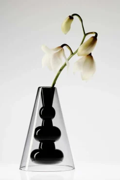 Tom Dixon Bump Vase Cone Black fra><noscript><img width=