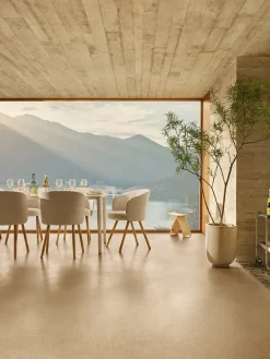 Vitra Butterfly Stool, ahorn fra> Skamler