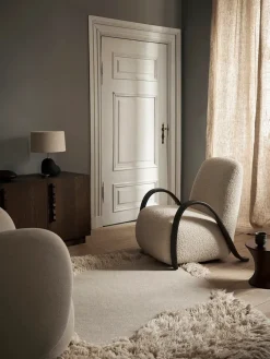 Ferm Living Buur Lounge Chair, nordic bouclé fra> Lænestole
