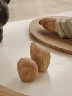 Ferm Living Cairn Salt & Pepper Shakers fra> Service