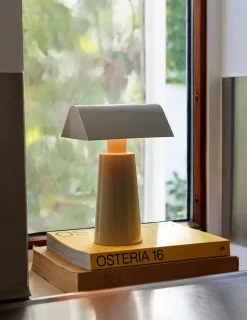 &Tradition Caret bordlampe fra><noscript><img width=