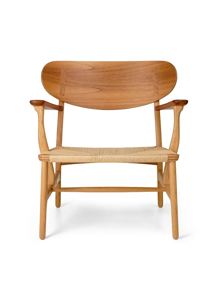 Carl Hansen & Søn CH22 Loungestol af Hans J. Wegner> Loungestole|Lænestole