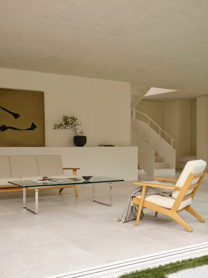 Carl Hansen & Søn CH290 loungestol, eg olie af Hans J. Wegner> Loungestole|Lænestole
