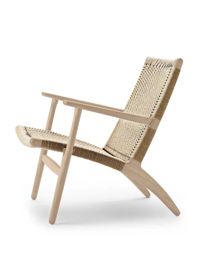 Carl Hansen & Søn CH25 Loungestol, eg sortmalet med naturflet af Hans J. Wegner> Loungestole|Lænestole