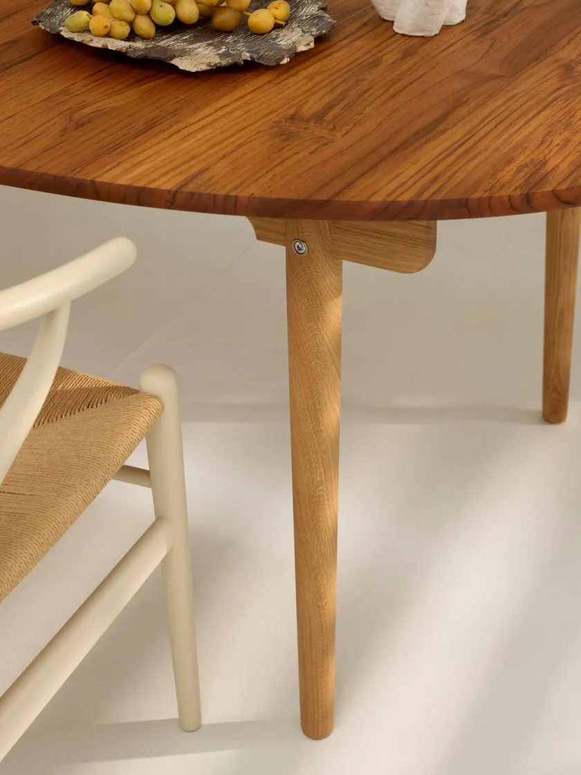 Carl Hansen & Søn CH338 Spisebord fra> Spiseborde
