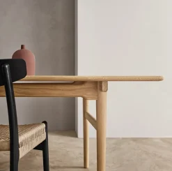 Carl Hansen & Søn CH23 Spisestol, eg sæbe af Hans J. Wegner><noscript><img width=