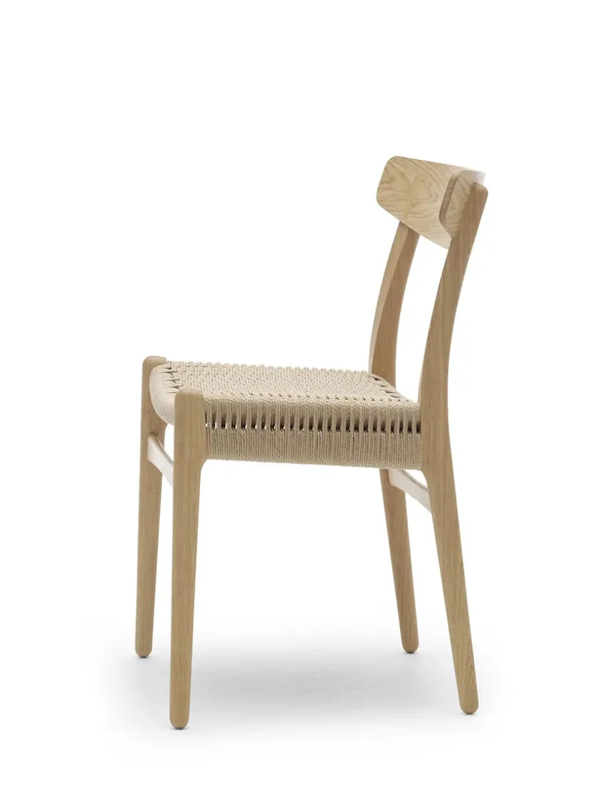 Carl Hansen & Søn CH23 Spisestol, eg/valnød olie af Hans J. Wegner> Spisebordsstole