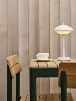 Fritz Hansen Clam Portable Lamp fra> Portable Lamper|Spots