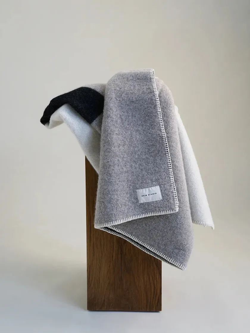 Hein Studio Cleo no. 01 Plaid fra> Puder Og Plaider