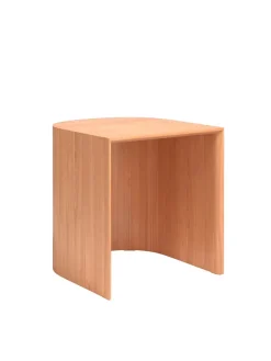 Fritz Hansen CM210 Taburet, kirsebærtræ af Cecilie Manz> Skamler