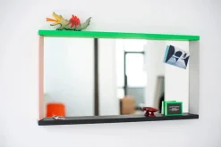 Vitra Colour Frame Mirror, medium fra> Spejle